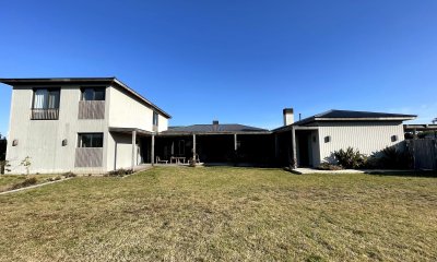 Excelente casa en Jose Ignacio, 2   linea sobre la Brava