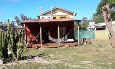Lote con monoambiente en venta cerca de la Playa en Manantiales