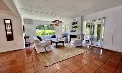 Casa en La Barra de Punta del Este Con Piscina Pileta