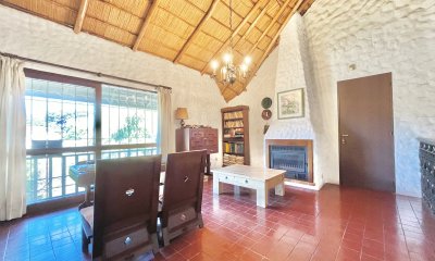Muy buena casa en venta en Playa Mansa