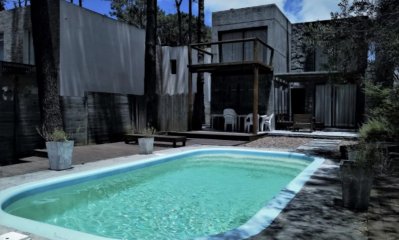 CASA EN MONTOYA A METROS DEL MAR.
