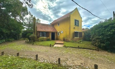 Casa en La Barra Tres Dormitorios y Dependencia de Servicio