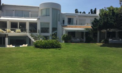 Casa Sobre Playa La Barra En Venta