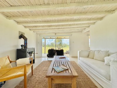 chacra en ruta 104 de 5 hectáreas con moderna casa  - ccp37032h