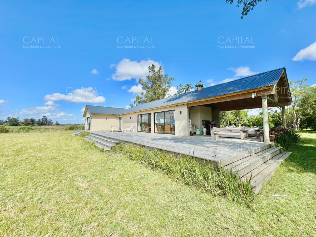Chacra ID.37032 - Chacra en Ruta 104 de 5 hectáreas con moderna casa 
