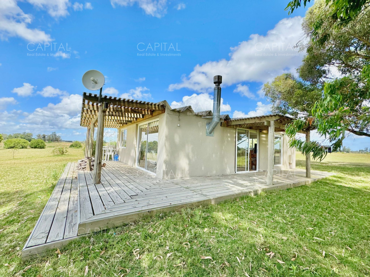 Chacra ID.37032 - Chacra en Ruta 104 de 5 hectáreas con moderna casa