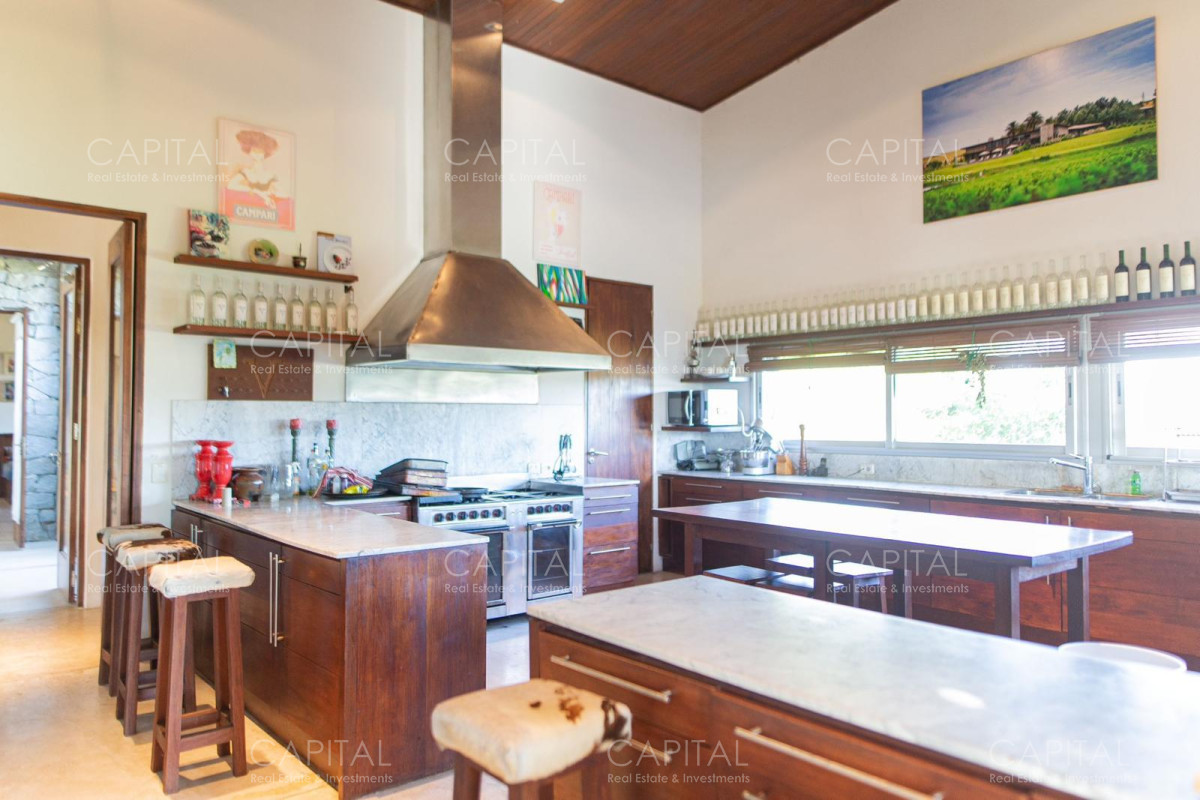 Chacra ID.36127 - Venta de Chacra con Casa en La Barra de Punta del Este