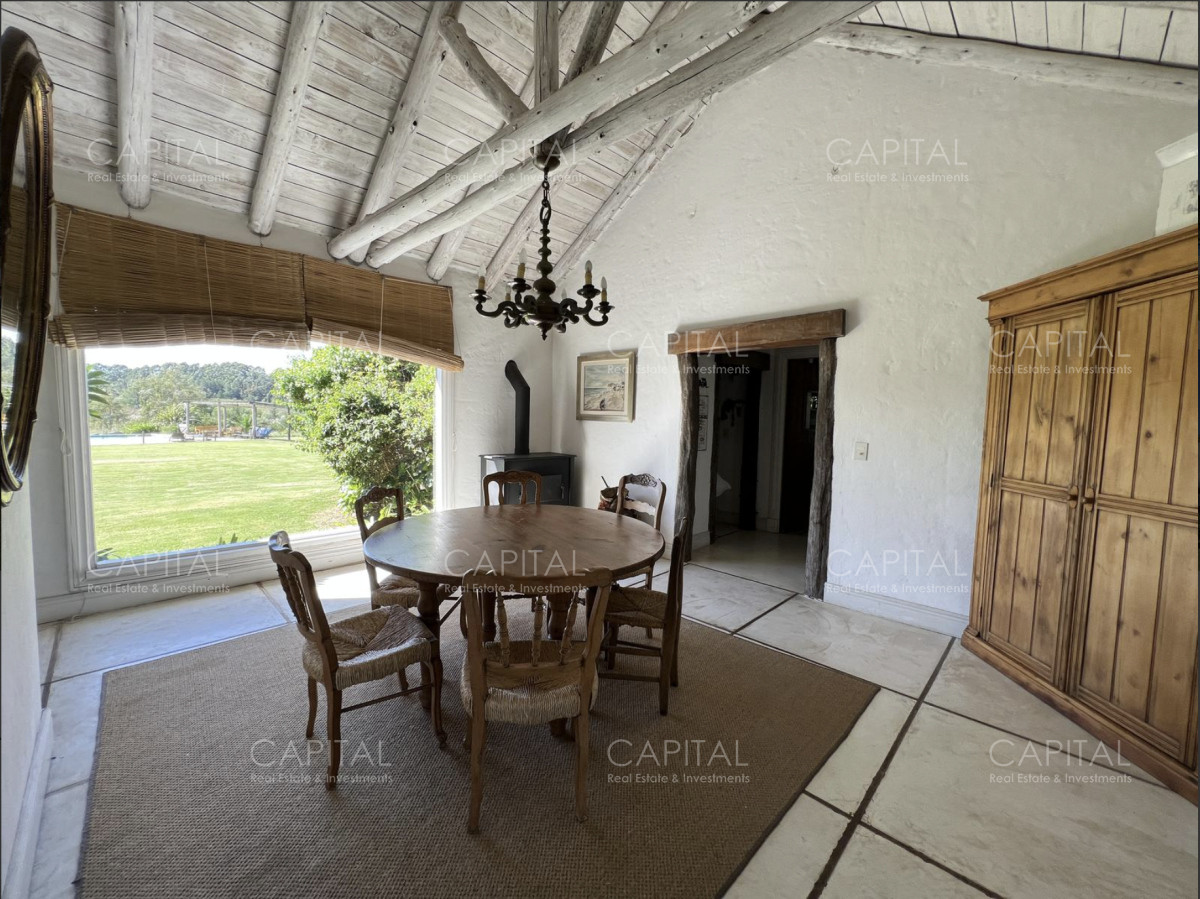 Chacra ID.38273 - Chacra de siete dormitorios en venta en Manantiales