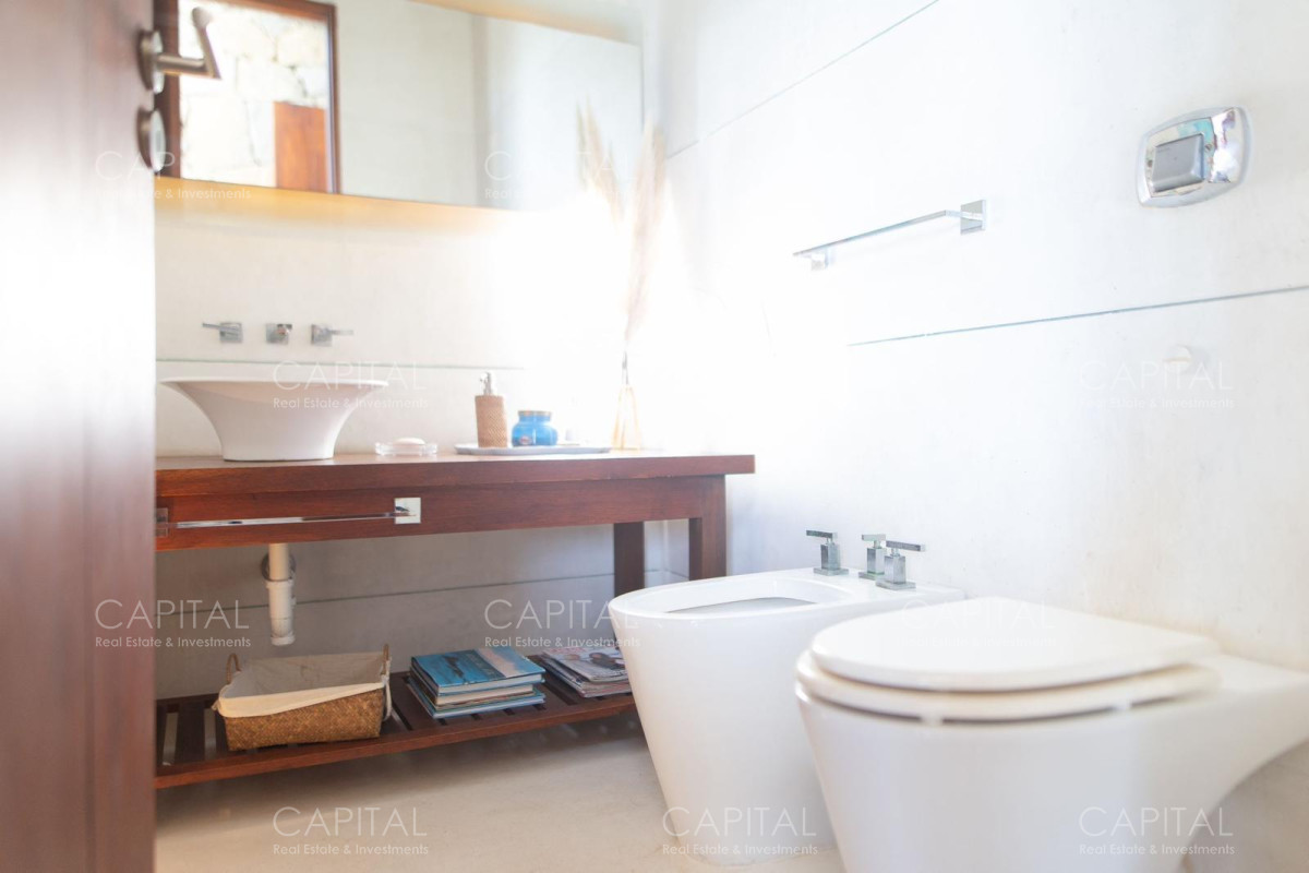 Chacra ID.36127 - Venta de Chacra con Casa en La Barra de Punta del Este