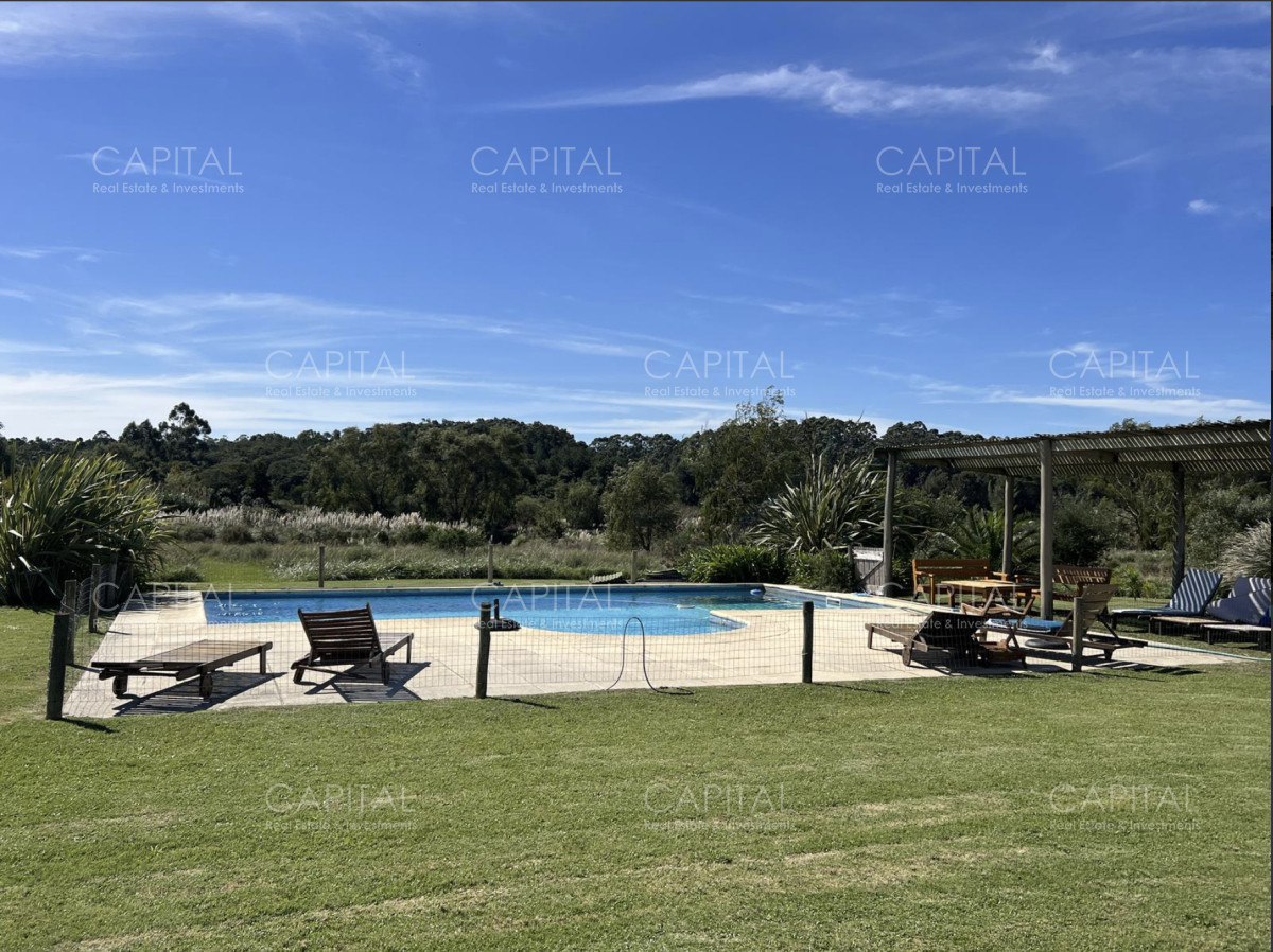 Chacra ID.38273 - Chacra de siete dormitorios en venta en Manantiales