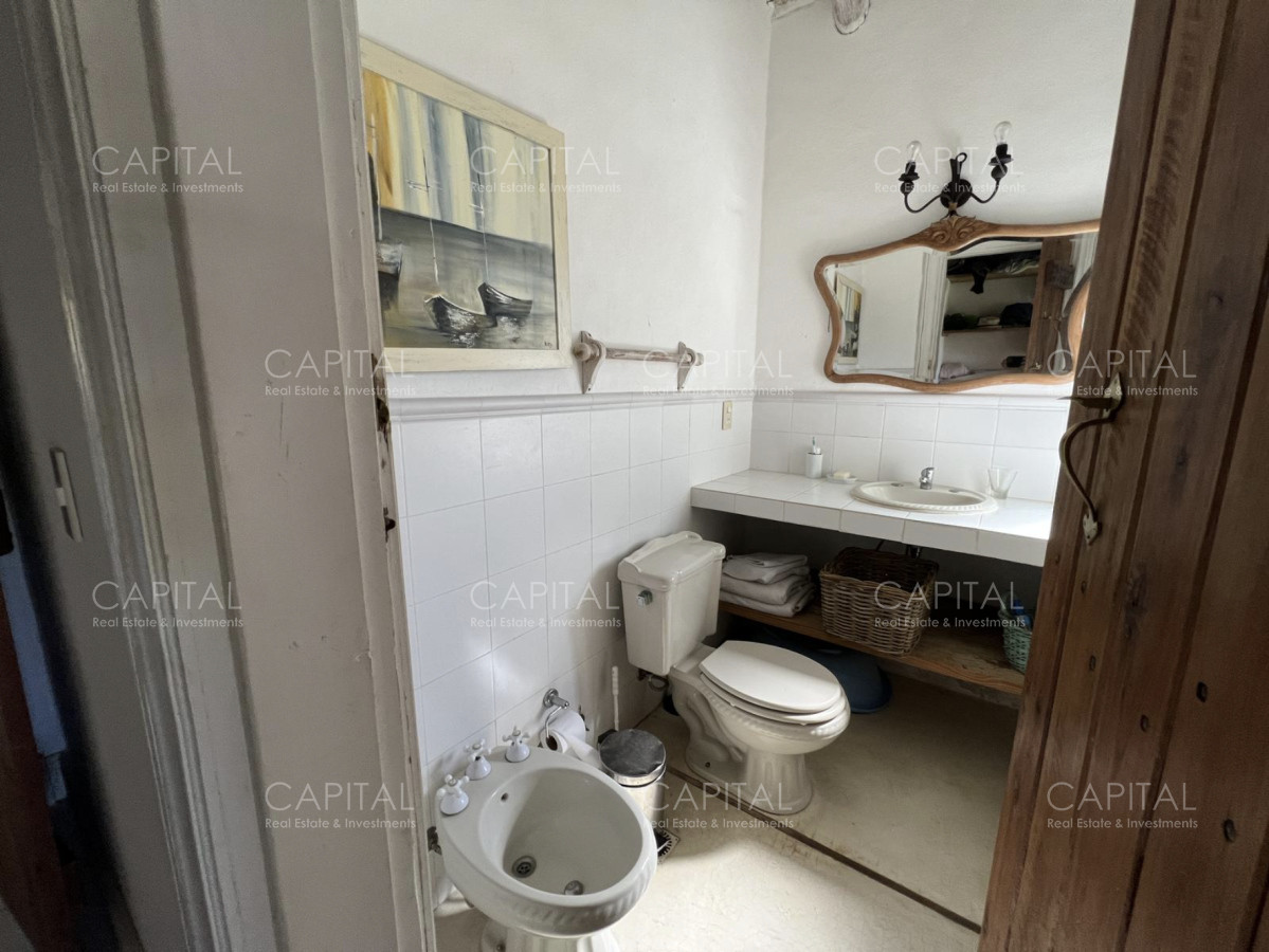 Chacra ID.38273 - Chacra de siete dormitorios en venta en Manantiales