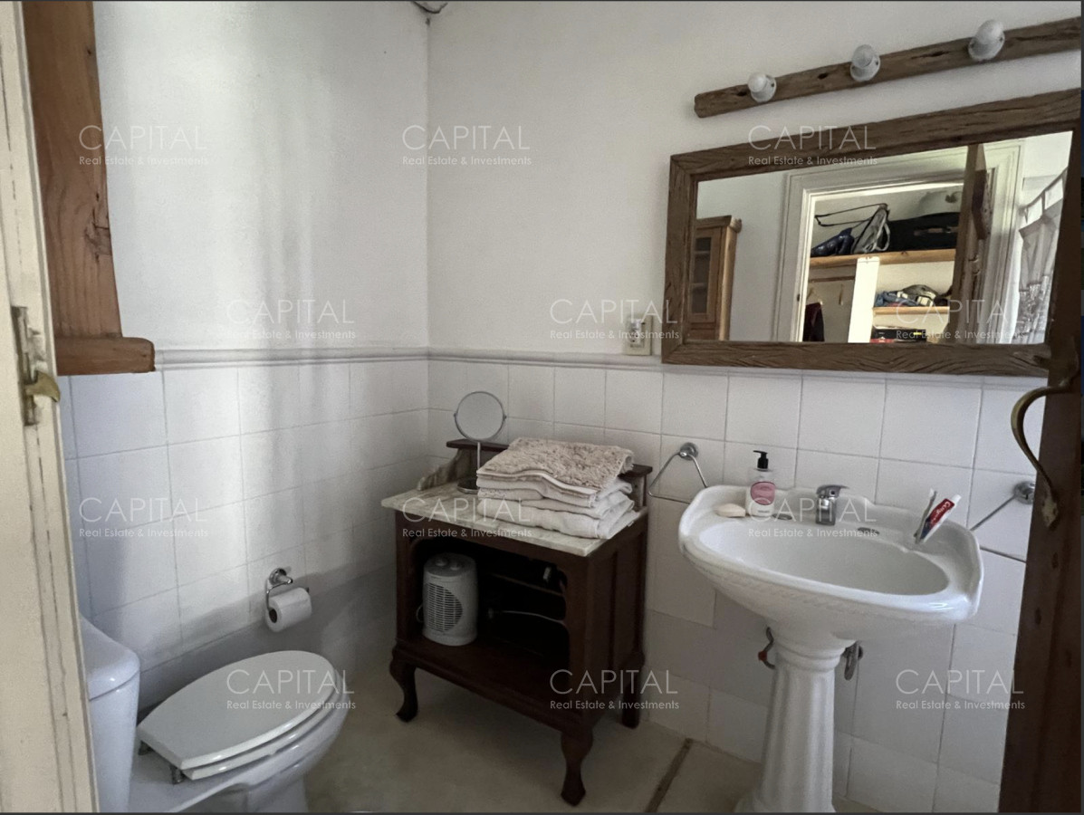 Chacra ID.38273 - Chacra de siete dormitorios en venta en Manantiales