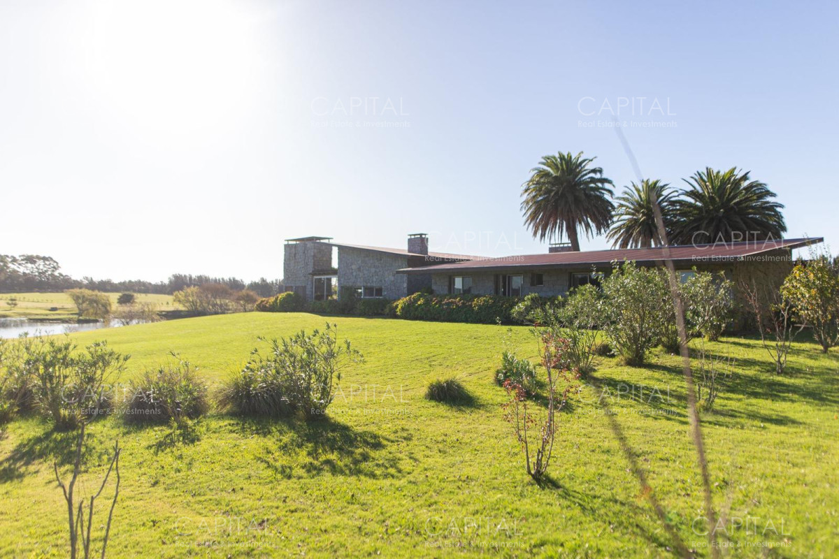 Chacra ID.36127 - Venta de Chacra con Casa en La Barra de Punta del Este