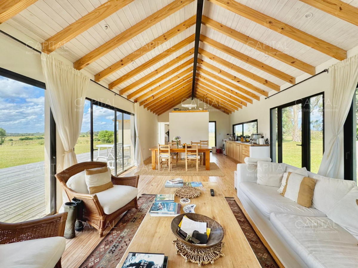 Chacra ID.37032 - Chacra en Ruta 104 de 5 hectáreas con moderna casa