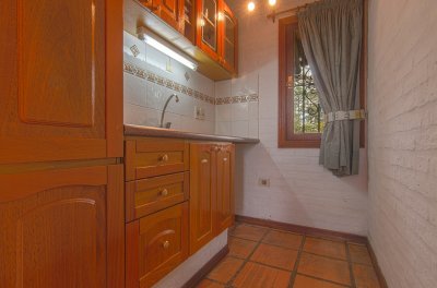 excelente local en venta en inmejorable ubicación punta del este - ccp33375l