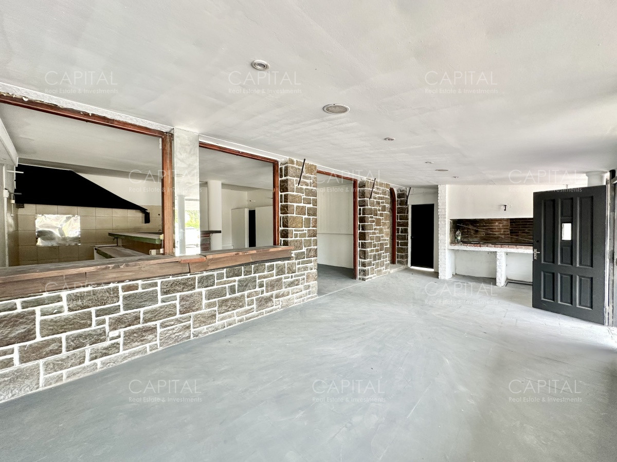 Local Comercial ID.33736 - Local en alquiler anual, Pedragosa Sierra, Punta del Este.