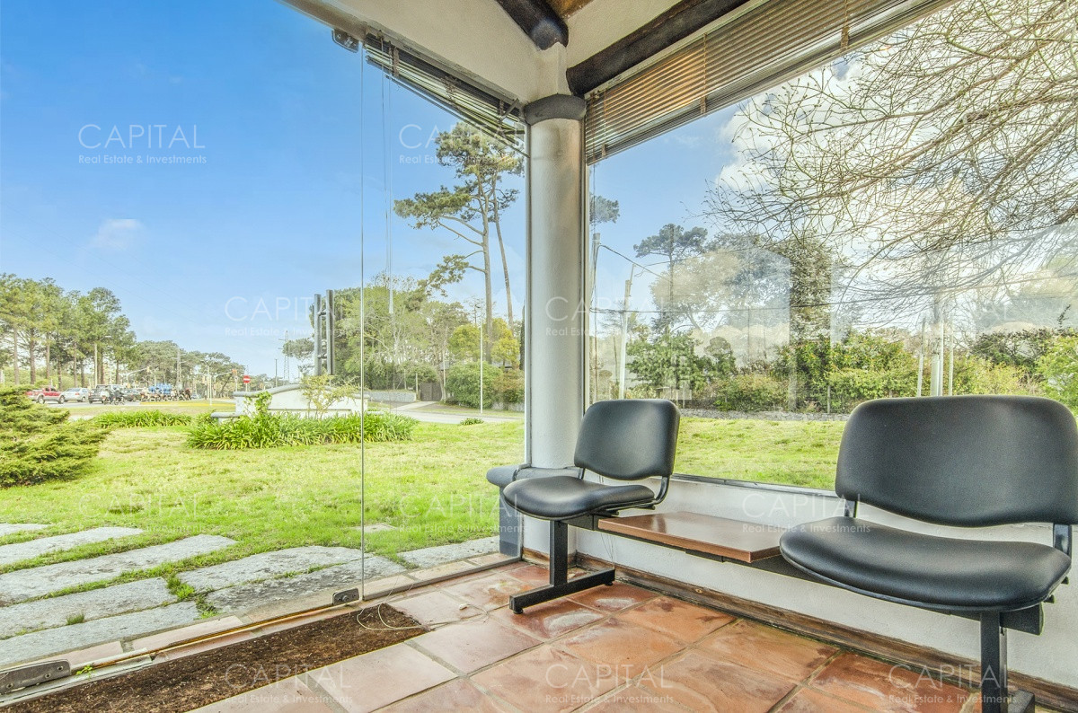 Excelente Local en Venta en Inmejorable ubicación Punta del Este - CCP33375L