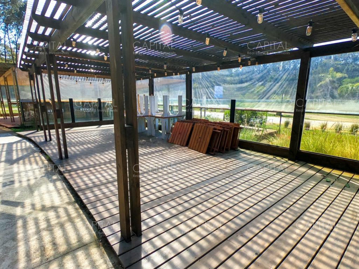 Local Comercial ID.30012 - Moderno Local en Venta ubicado en punto estratégico en Solanas