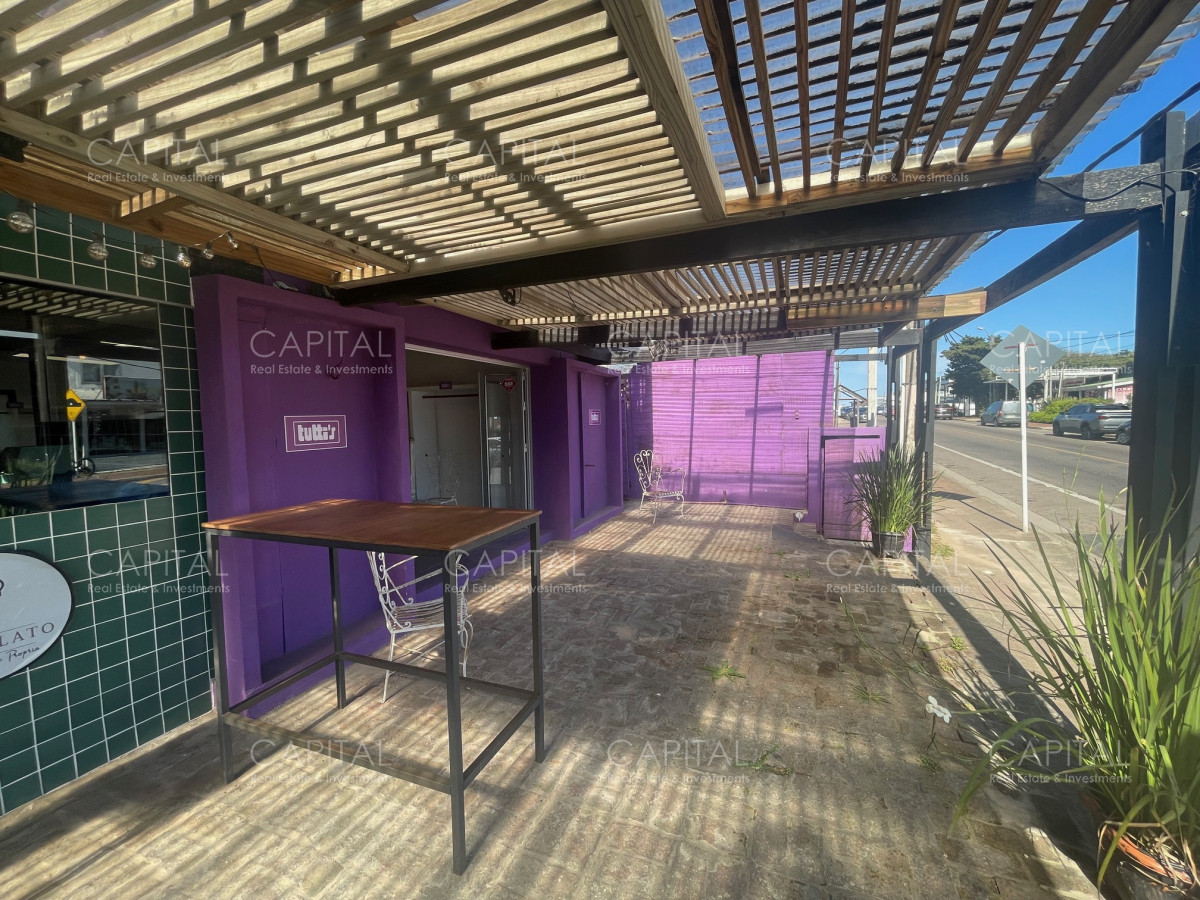 Local Comercial ID.37035 - Local comercial en el corazón de La Barra sobre Ruta 10