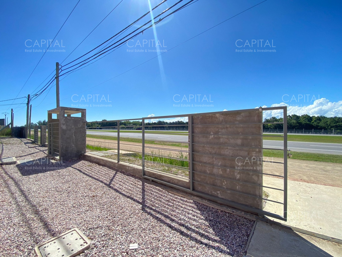 Local Comercial ID.35892 - Local en Venta en Ocean Park sobre Ruta Interbalnearia