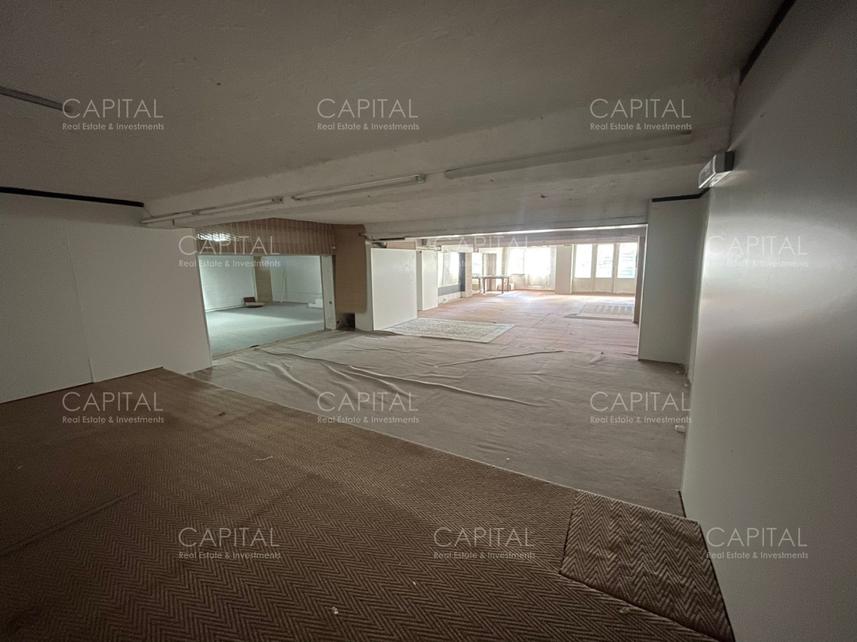 Local Comercial ID.39861 - Gran Local en Avenida Italia