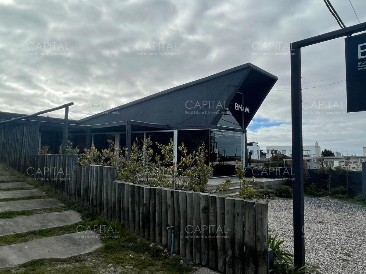 Local Comercial ID.38828 - Local con excelente ubicación sobre Ruta 10 en Manantiales
