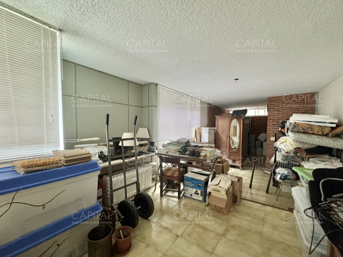 Local Comercial ID.38360 - Oficina en Alquiler en Punta del Este Playa Brava