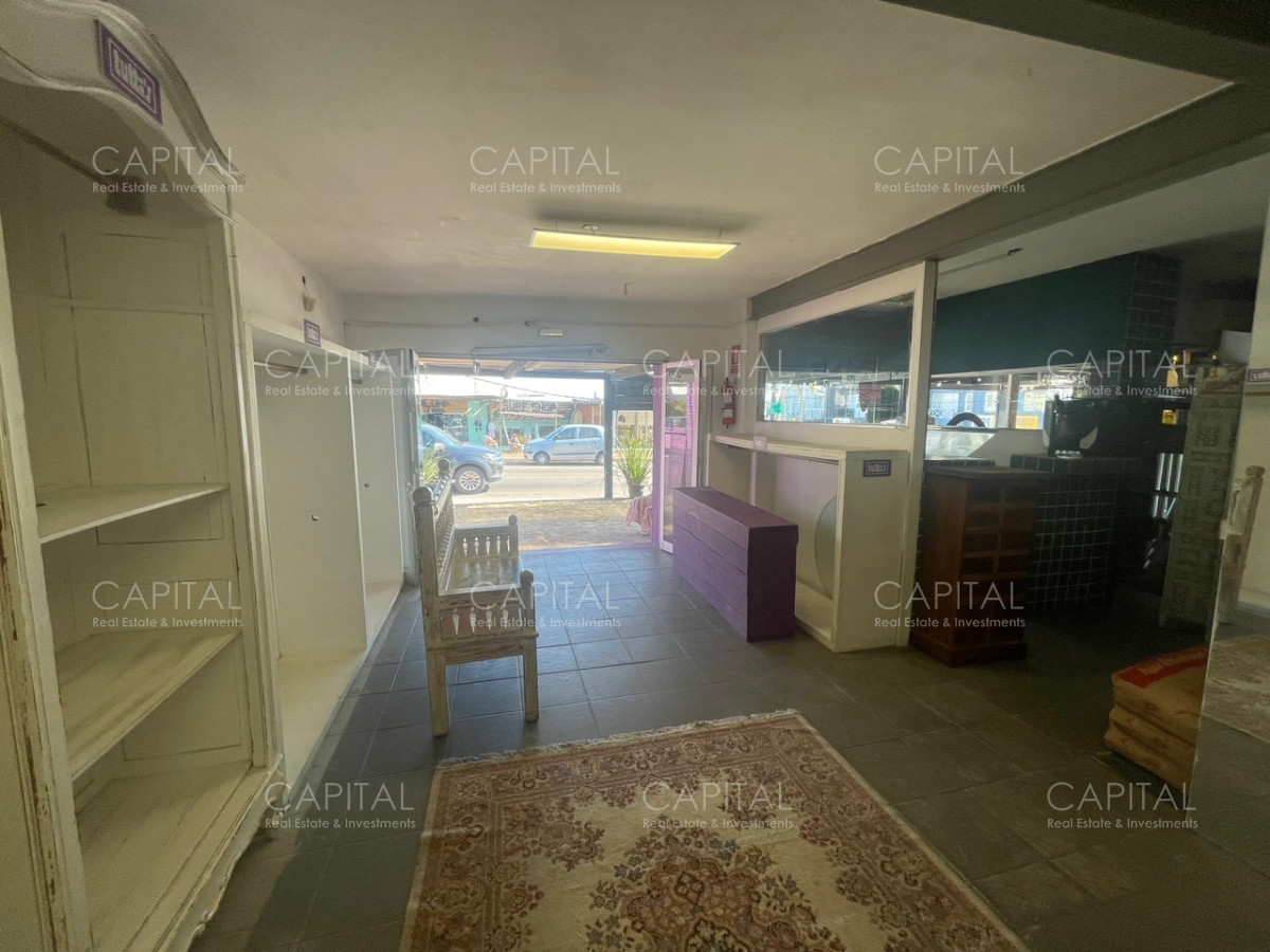 Local Comercial ID.37035 - Local comercial en el corazón de La Barra sobre Ruta 10