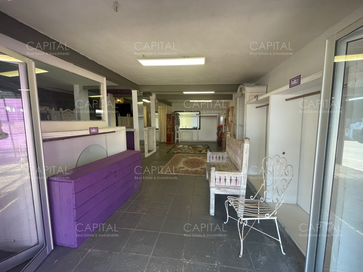 Local Comercial ID.37035 - Local comercial en el corazón de La Barra sobre Ruta 10