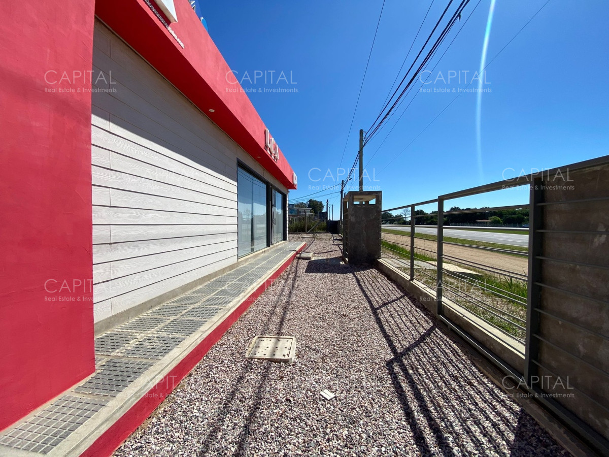 Local Comercial ID.35892 - Local en Venta en Ocean Park sobre Ruta Interbalnearia