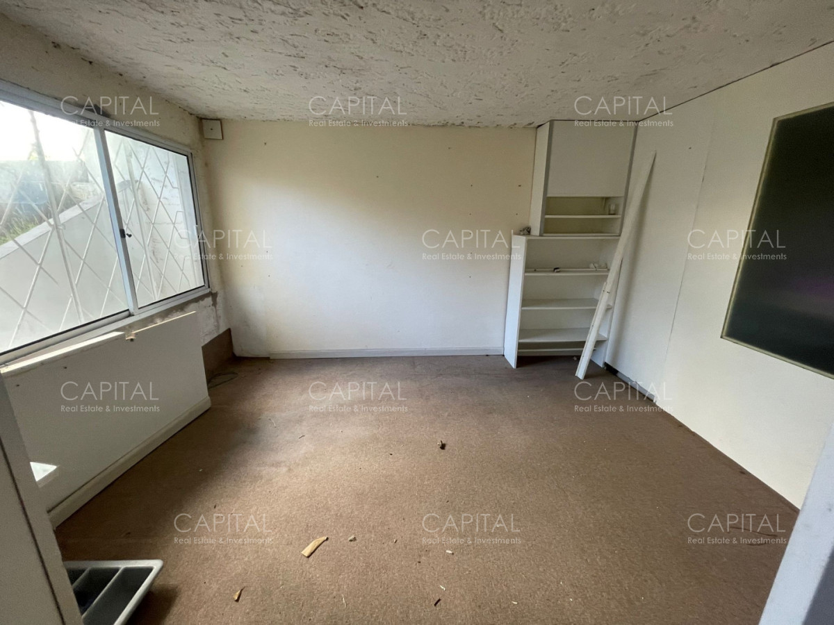 Local Comercial ID.39861 - Gran Local en Avenida Italia