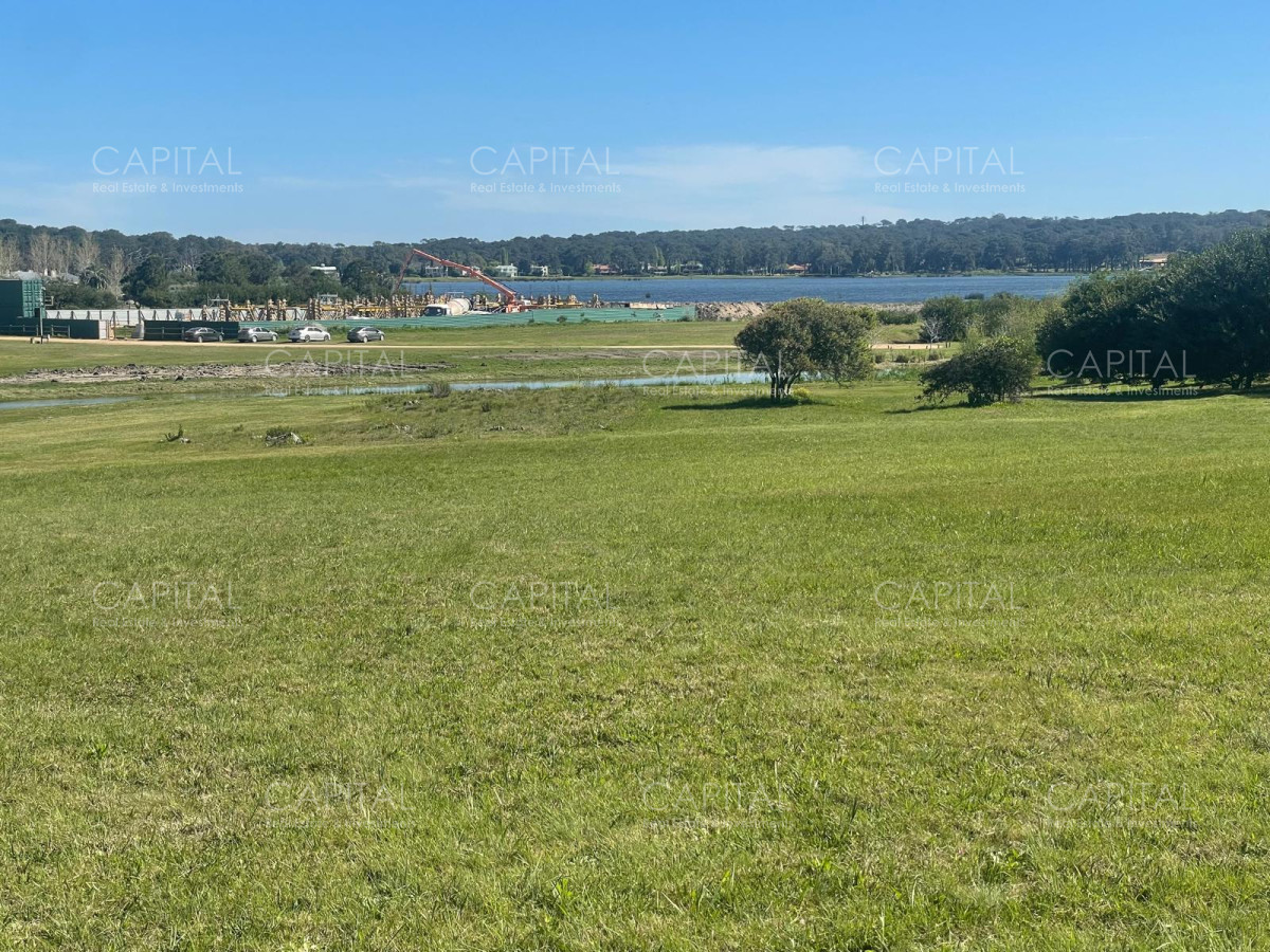 Terreno en venta en barrio privado Laguna Estate en Manantiales - CCP29418T