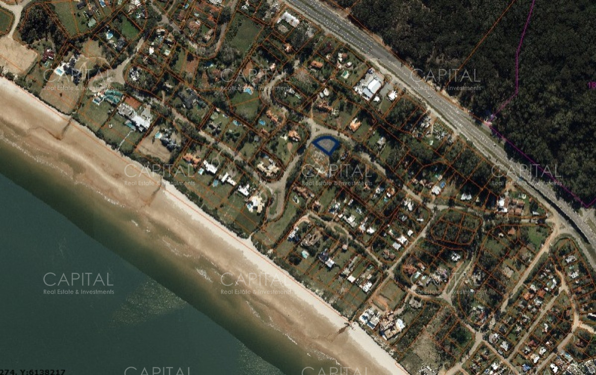 Terreno ID.33440 - Terreno esquinero en venta en Portezuelo, Punta Ballena 