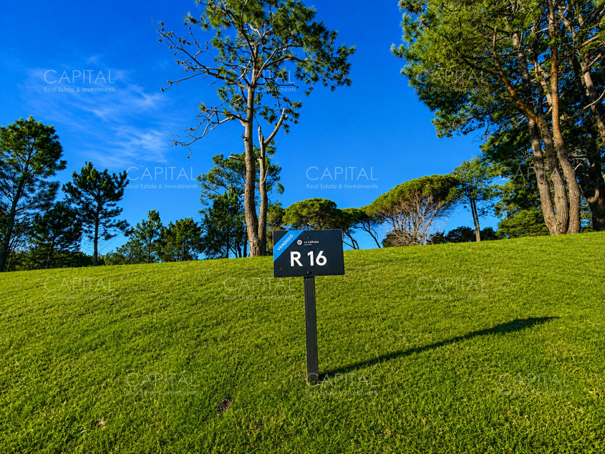 Lote en Venta en Entorno Residencial Privado - CCP40367T