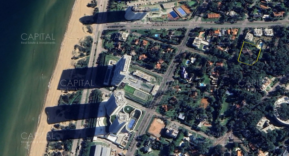 Terreno ID.34787 - Lote en Playa Mansa apto para edificio en Punta del Este