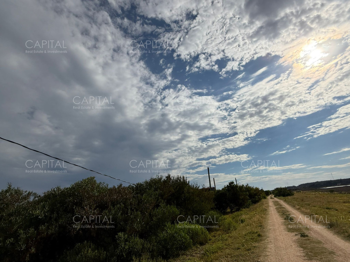 Terreno ID.39397 - Terreno esquinero en venta en Santa Mónica 