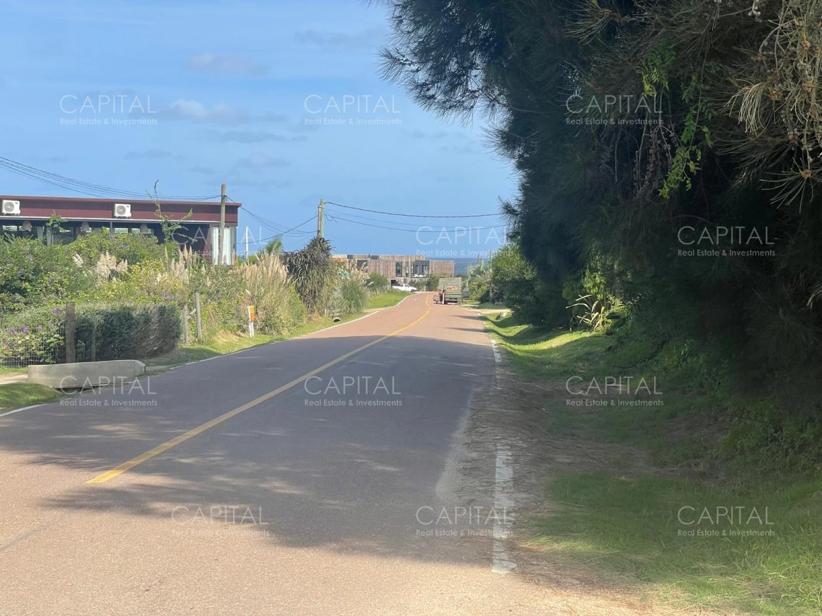 Terreno ID.37927 - Terreno alto en venta en zona El Chorro Manantiales