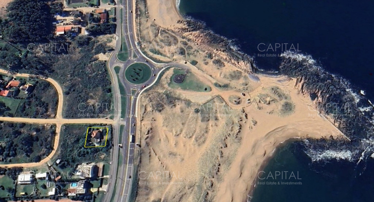 Terreno ID.35258 - Lote primera fila en Playa Mansa de Punta del Este en Venta 