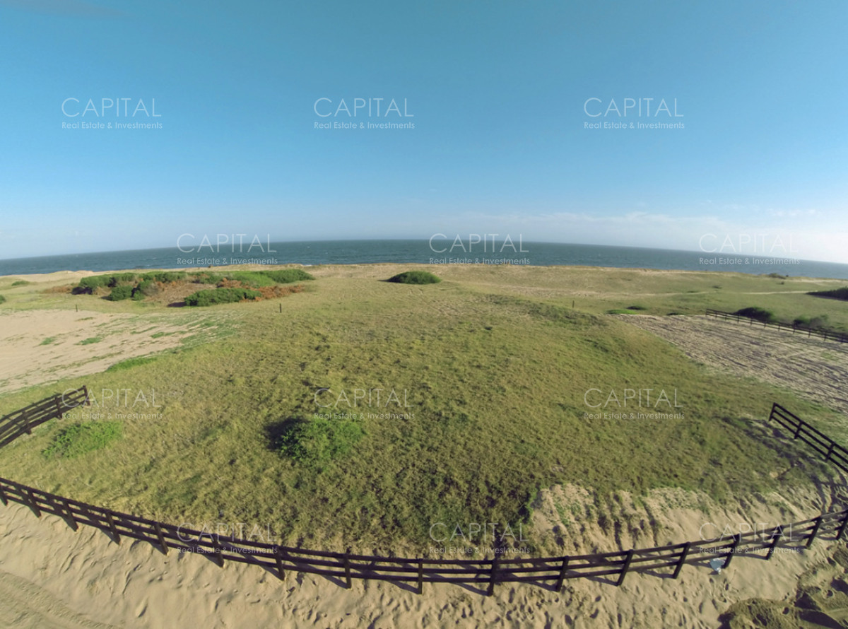 Terreno sobre la playa en San Vicente Jose Ignacio - CCP39382T
