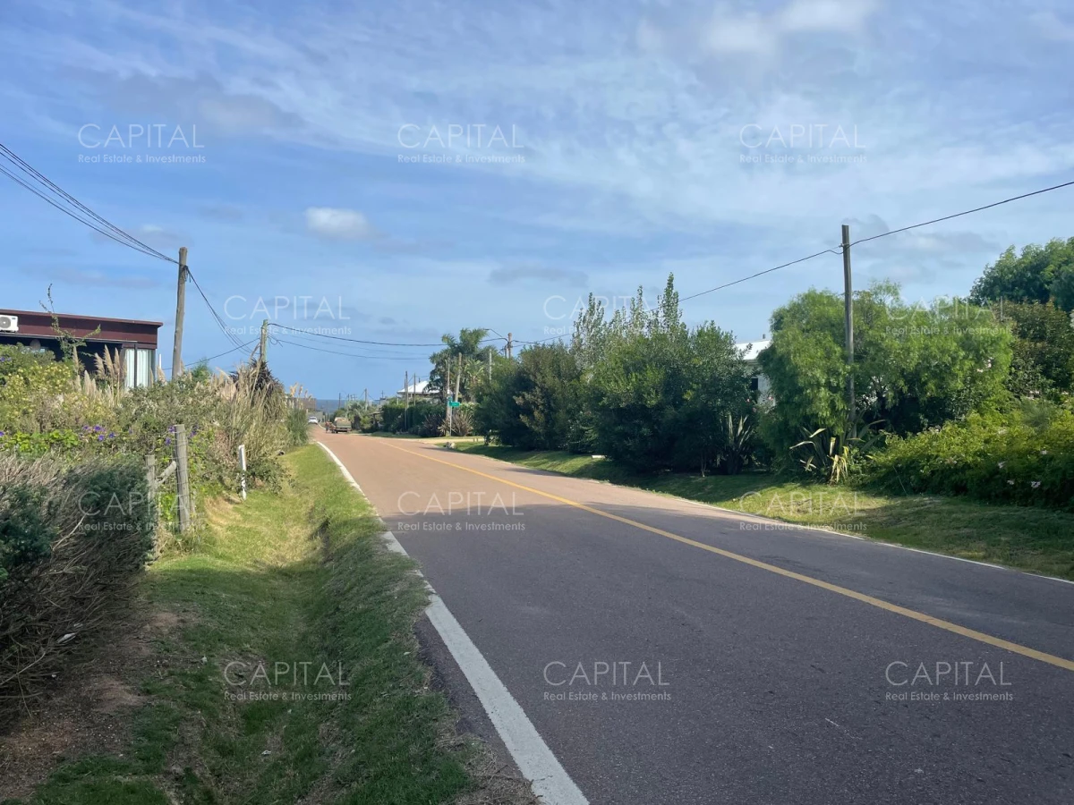 Terreno ID.37927 - Terreno alto en venta en zona El Chorro Manantiales