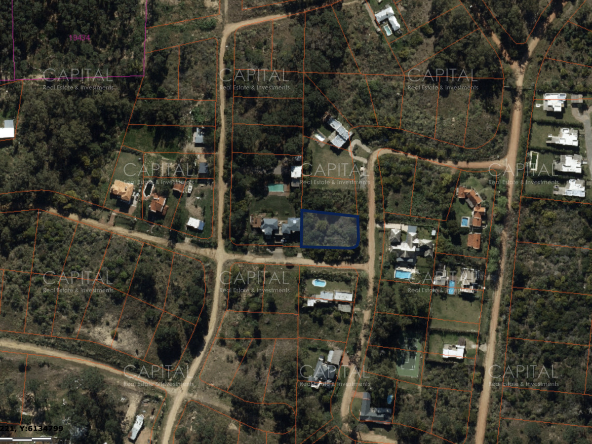 Terreno ID.38786 - Lote en venta en Club de La Barra próximo al centro de la Barra