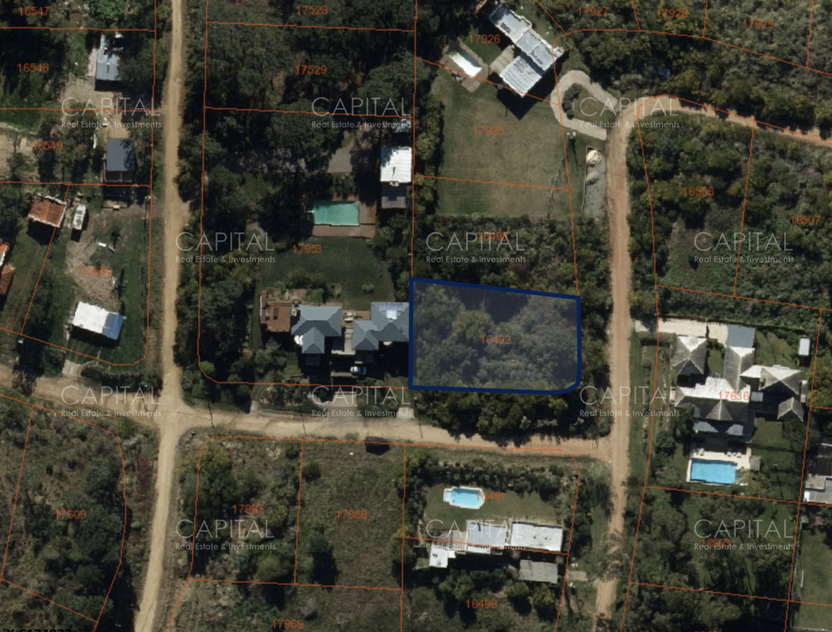 Terreno ID.38786 - Lote en venta en Club de La Barra próximo al centro de la Barra