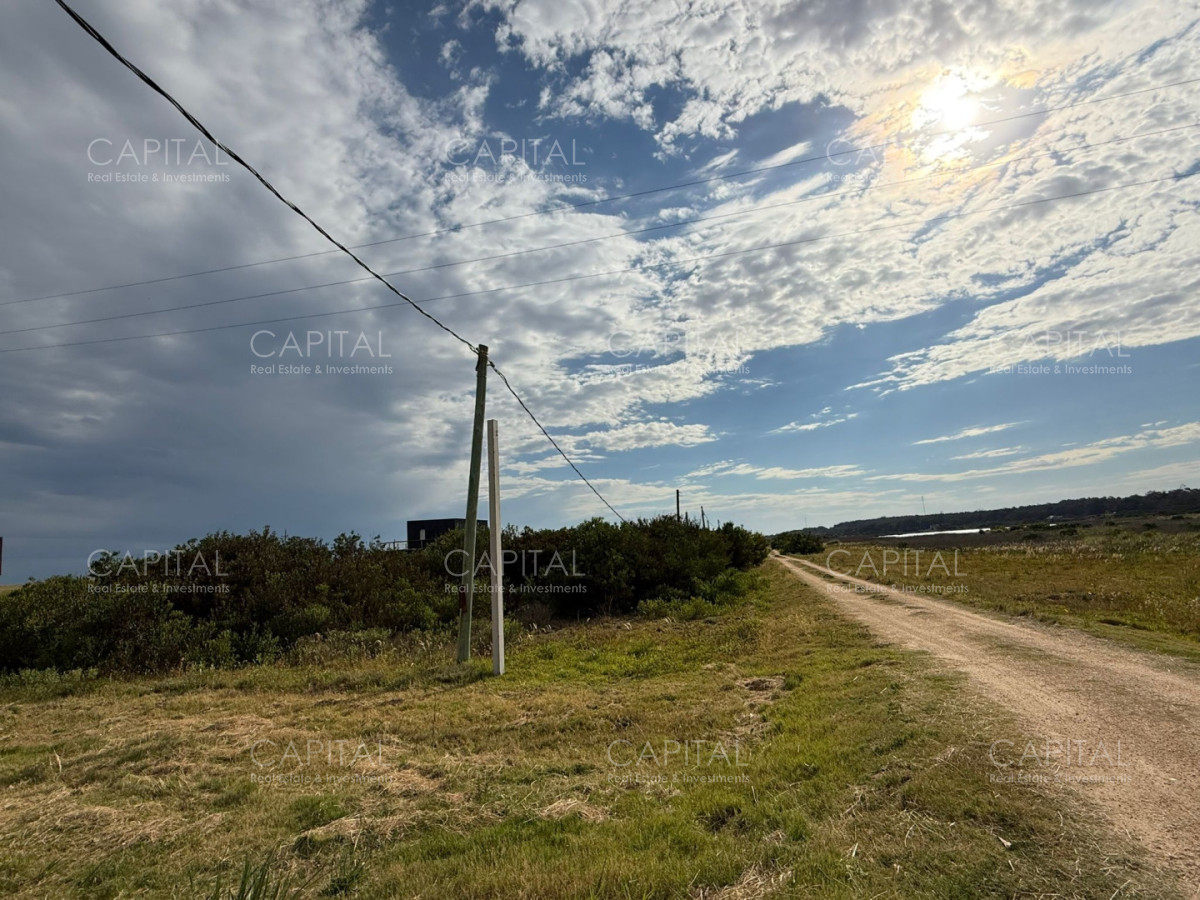 Terreno ID.39397 - Terreno esquinero en venta en Santa Mónica 