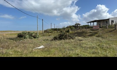 TERRENO EN EL PUENTE DE JOSE IGNACIO