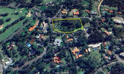 Importante Terreno de 8967 m2 en venta zona Golf, Punta Del Este