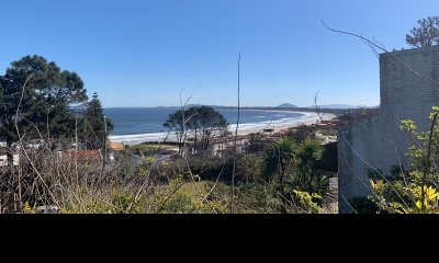 Excelente lote con vista a los atardeceres de Punta Ballena