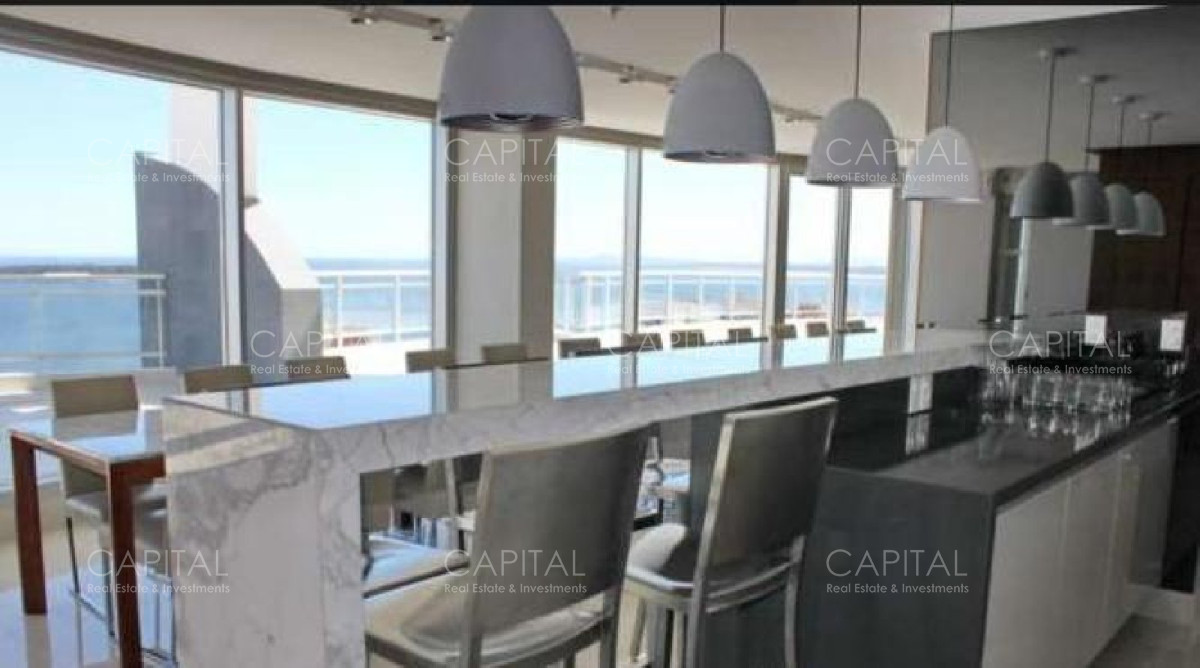 Apartamento ID.27455 - Apartamento de tres dormitorios y dependencia de servicio en venta, Playa Mansa Punta del Este