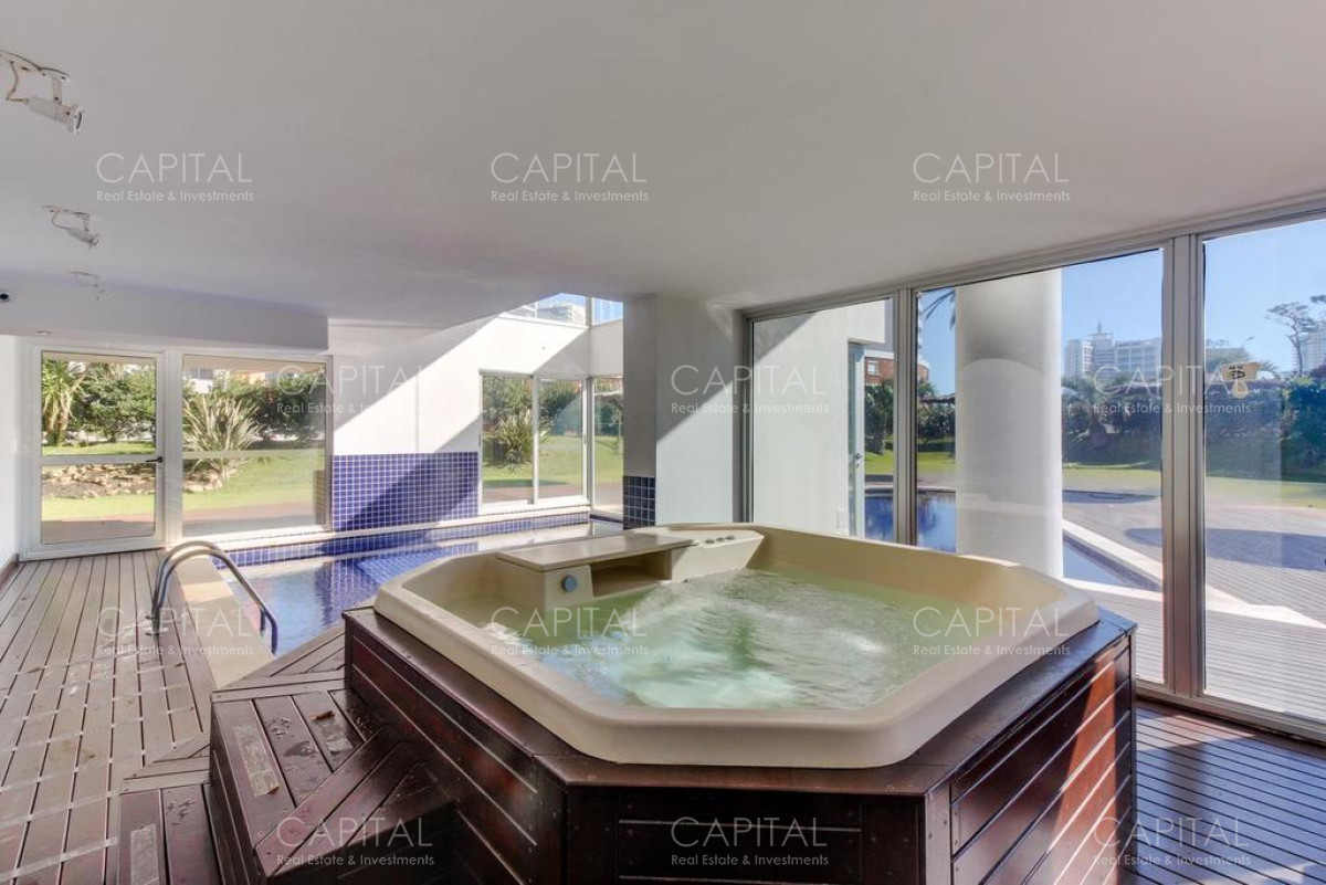 Apartamento ID.40162 - Apartamento en Venta en  Aidy Grill Punta del Este luminoso