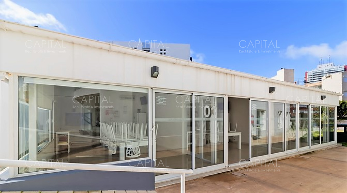 Apartamento ID.32420 - Venta departamento tres dormitorios terraza amplia con parrillero a metros Playa Brava