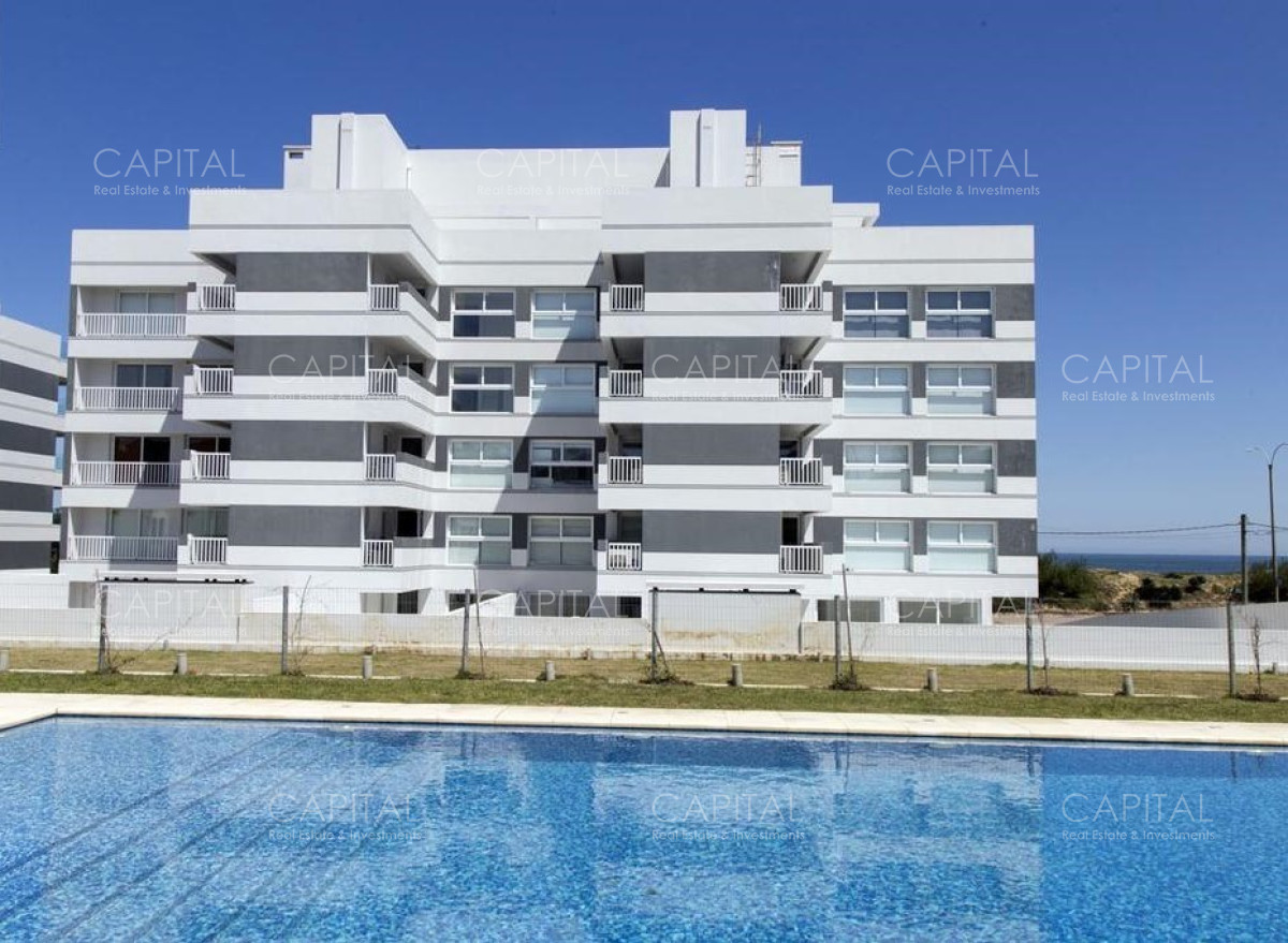 Apartamento ID.32595 - Apartamento Frente al Mar en Venta Tres Dormitorios
